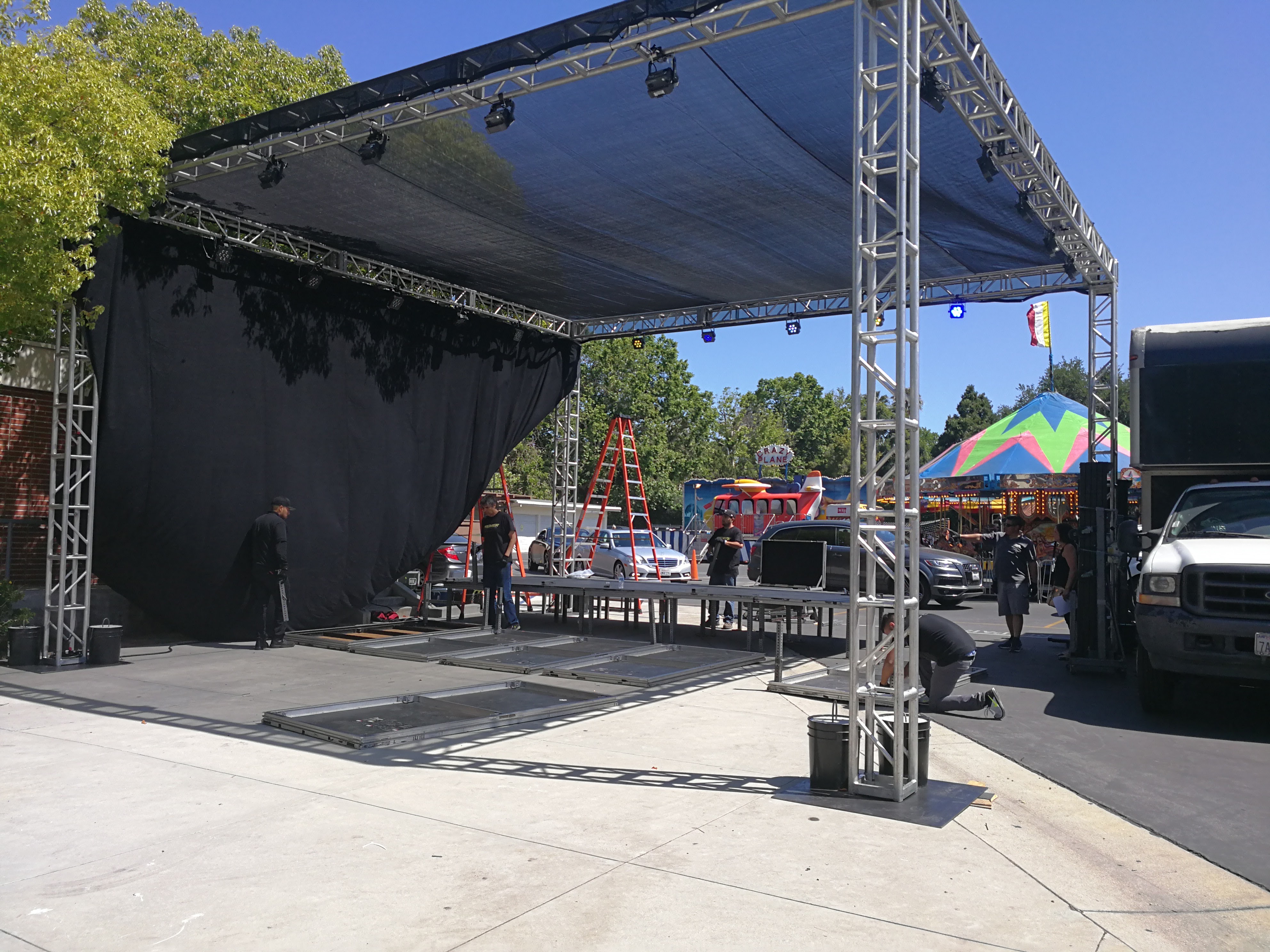 pro av stage, light and sound rentals, Elysian sound and light