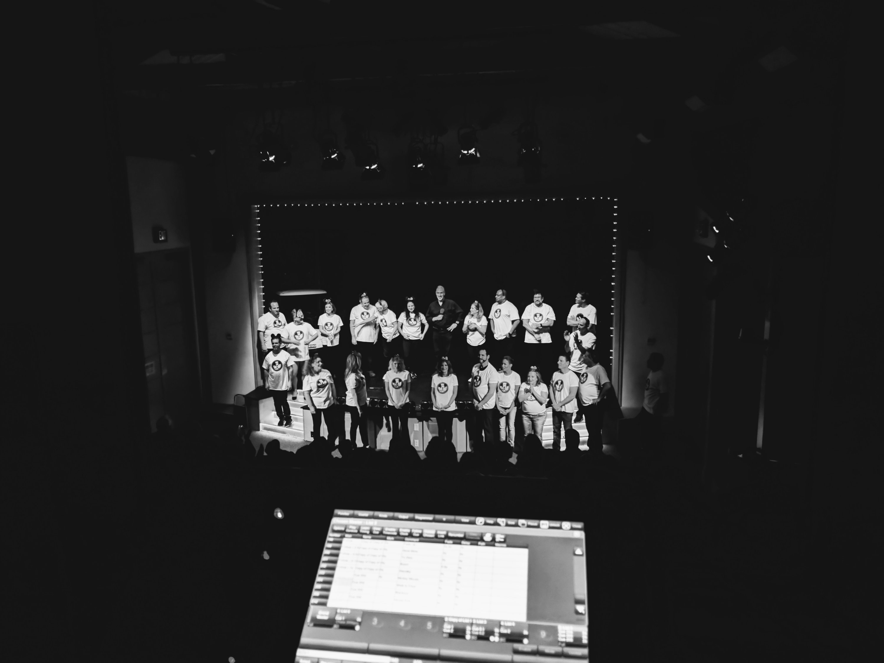 Hedgehog lighting console with light cues